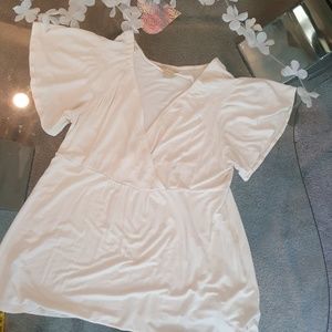 Michael Kors cream color soft top.